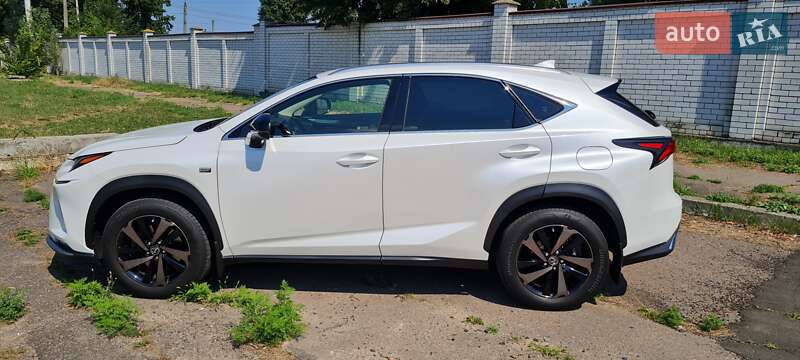 Внедорожник / Кроссовер Lexus NX 2021 в Черкассах