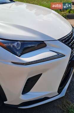 Внедорожник / Кроссовер Lexus NX 2021 в 