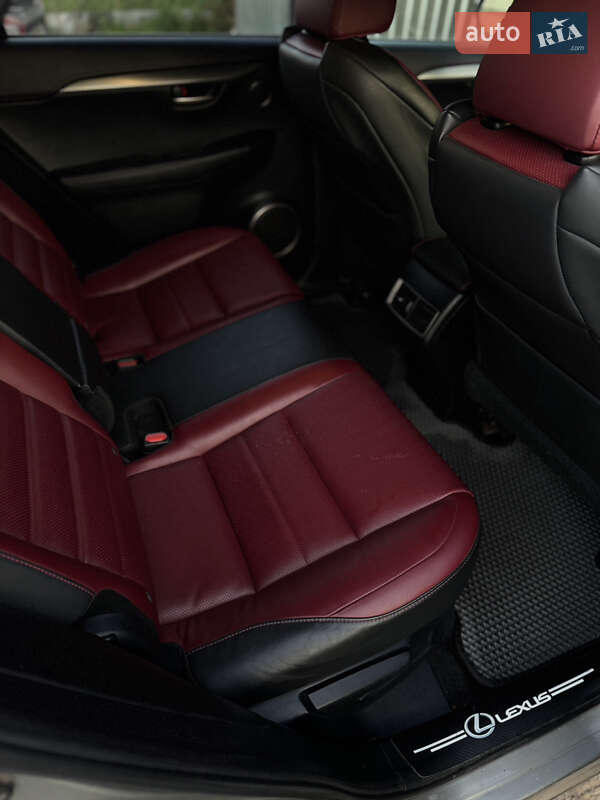 Внедорожник / Кроссовер Lexus NX 2015 в Золотоноше