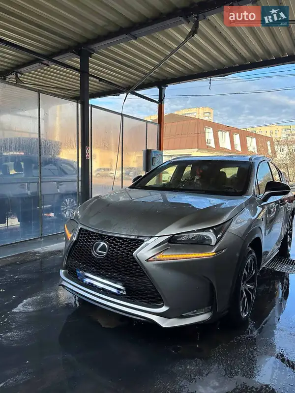 Lexus NX 2015