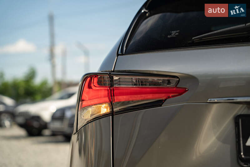 Внедорожник / Кроссовер Lexus NX 2015 в Черновцах