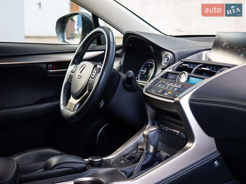 Внедорожник / Кроссовер Lexus NX 2014 в Киеве