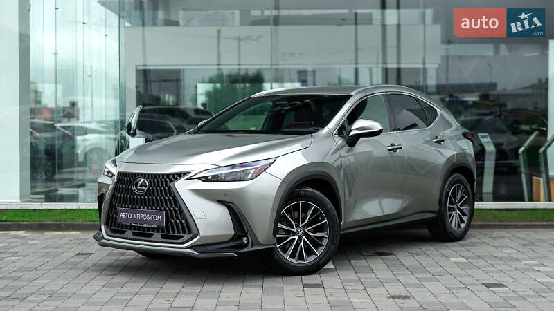 Lexus NX 2021