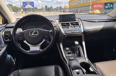 Внедорожник / Кроссовер Lexus NX 2015 в 