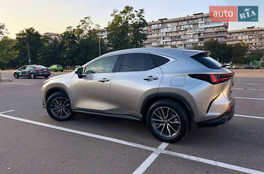Внедорожник / Кроссовер Lexus NX 2022 в 