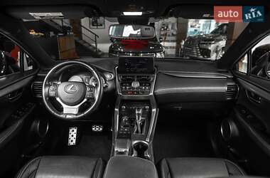 Внедорожник / Кроссовер Lexus NX 2019 в 