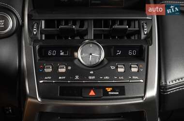 Внедорожник / Кроссовер Lexus NX 2019 в 