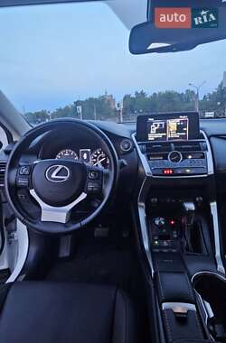Внедорожник / Кроссовер Lexus NX 2021 в 