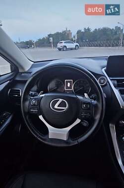 Внедорожник / Кроссовер Lexus NX 2021 в 