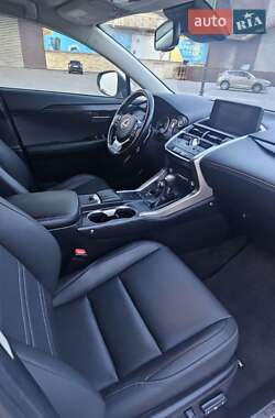 Внедорожник / Кроссовер Lexus NX 2021 в 