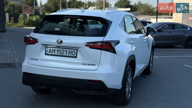 Внедорожник / Кроссовер Lexus NX 2014 в Житомире