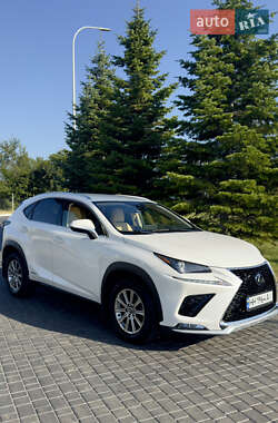 Внедорожник / Кроссовер Lexus NX 2020 в Одессе