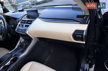 Внедорожник / Кроссовер Lexus NX 2015 в 
