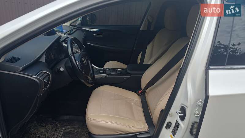 Внедорожник / Кроссовер Lexus NX 2014 в Ивано-Франковске