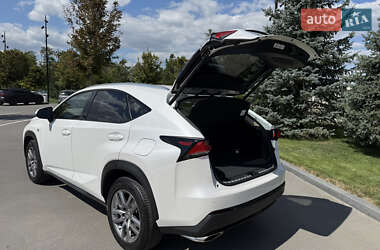 Внедорожник / Кроссовер Lexus NX 2015 в 