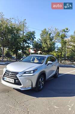Внедорожник / Кроссовер Lexus NX 2015 в 