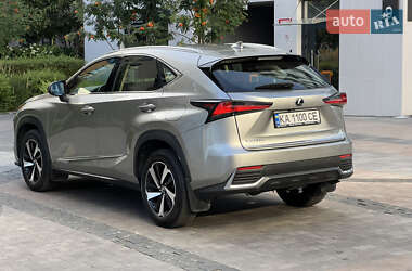 Внедорожник / Кроссовер Lexus NX 2020 в 
