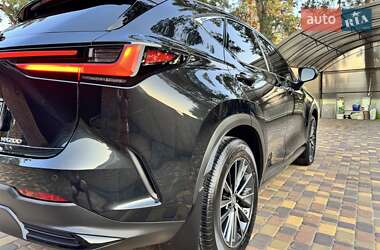 Внедорожник / Кроссовер Lexus NX 2022 в 