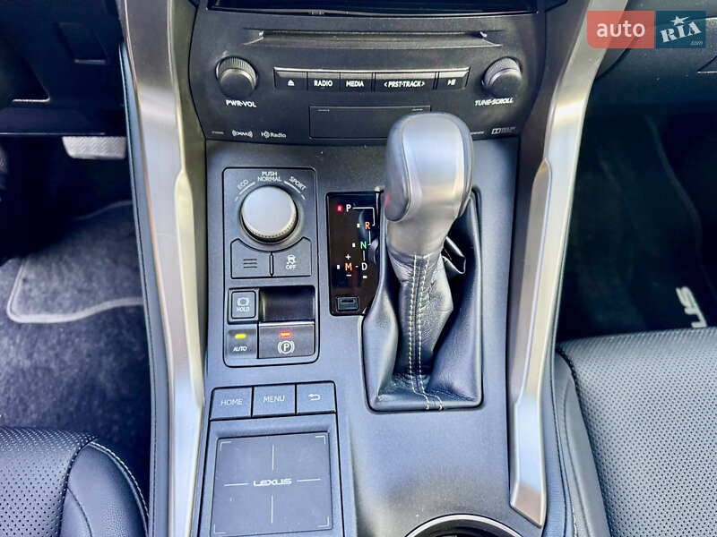 Внедорожник / Кроссовер Lexus NX 2017 в Одессе