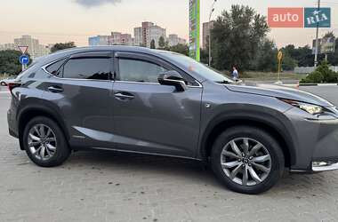 Внедорожник / Кроссовер Lexus NX 2015 в 