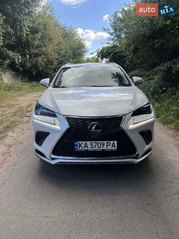 Внедорожник / Кроссовер Lexus NX 2015 в Киеве