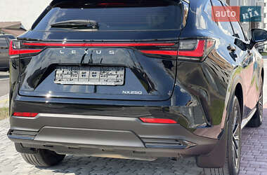 Внедорожник / Кроссовер Lexus NX 2022 в 