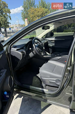 Внедорожник / Кроссовер Lexus NX 2021 в 