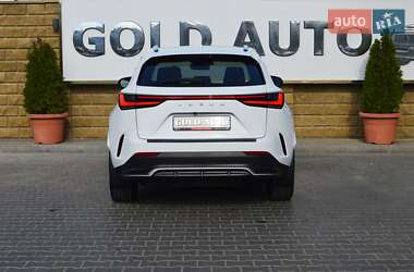 Внедорожник / Кроссовер Lexus NX 2022 в 
