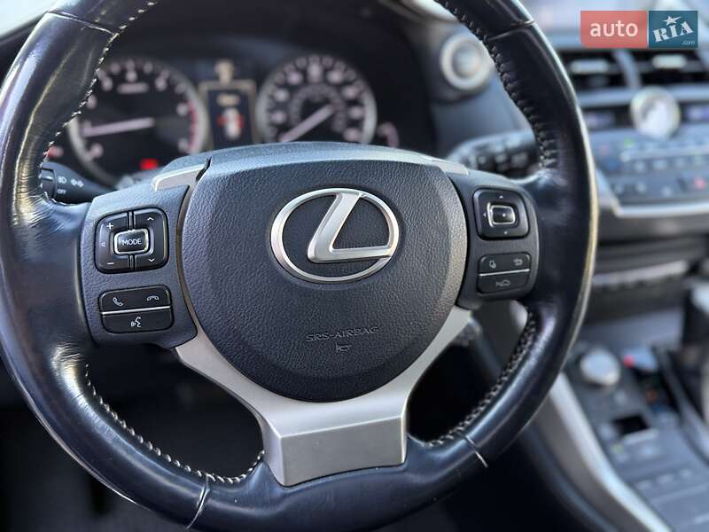 Позашляховик / Кросовер Lexus NX 2015 в Києві