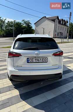 Внедорожник / Кроссовер Lexus NX 2016 в 