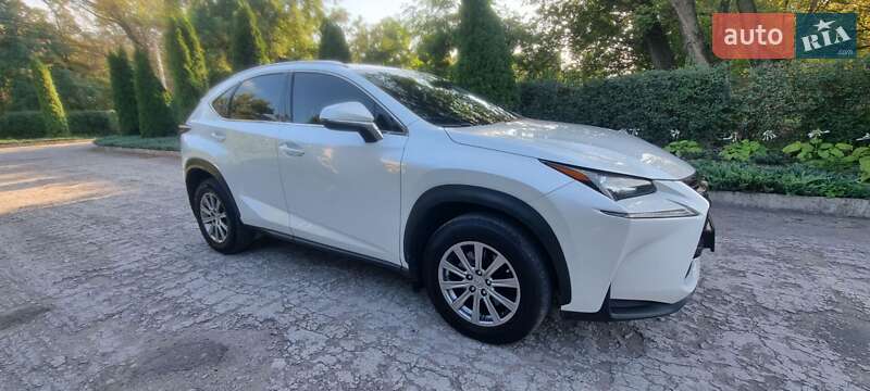 Внедорожник / Кроссовер Lexus NX 2015 в Каменском