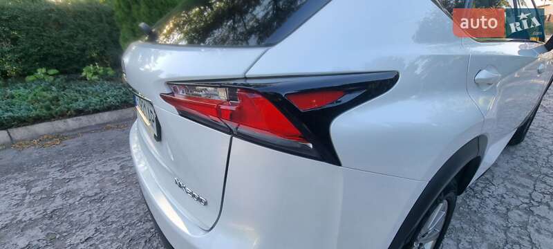 Внедорожник / Кроссовер Lexus NX 2015 в Каменском