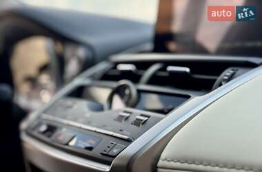 Внедорожник / Кроссовер Lexus NX 2020 в 