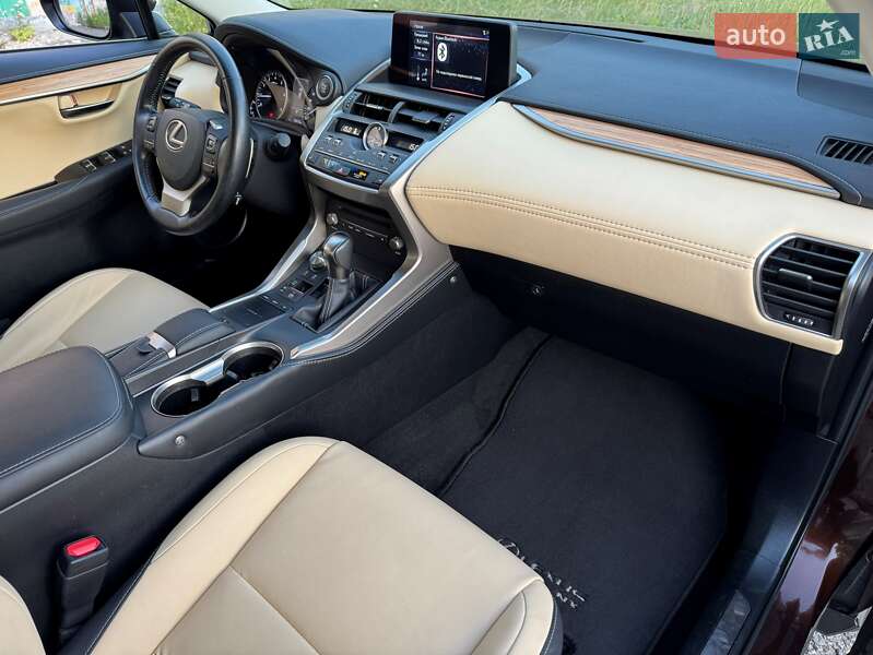 Внедорожник / Кроссовер Lexus NX 2018 в Киеве