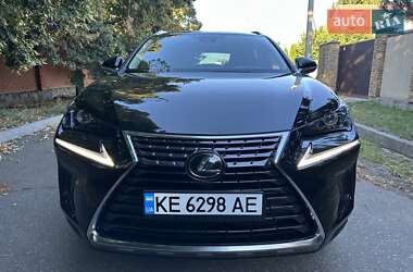 Позашляховик / Кросовер Lexus NX 2019 в 