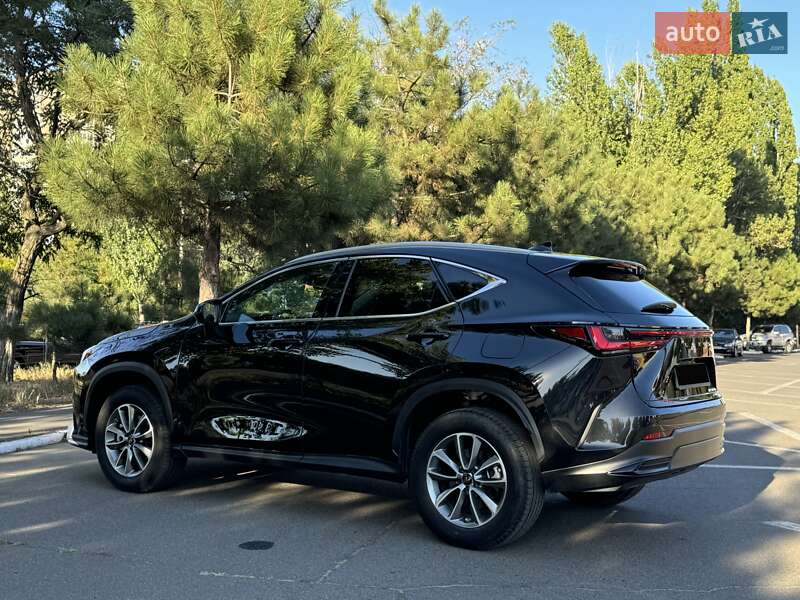 Внедорожник / Кроссовер Lexus NX 2022 в Одессе