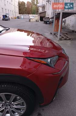 Внедорожник / Кроссовер Lexus NX 2019 в 