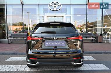 Внедорожник / Кроссовер Lexus NX 2019 в 