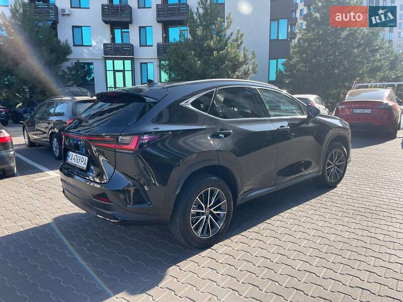 Внедорожник / Кроссовер Lexus NX 2022 в Киеве