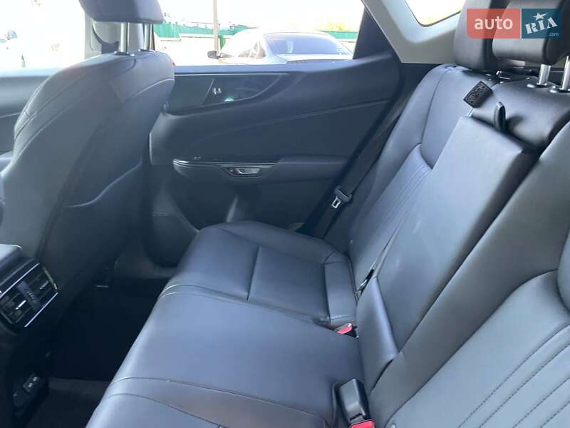 Внедорожник / Кроссовер Lexus NX 2022 в Киеве