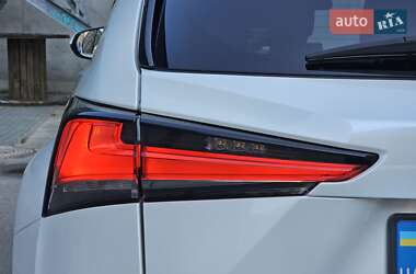 Внедорожник / Кроссовер Lexus NX 2019 в 