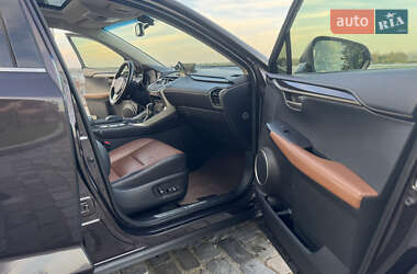 Внедорожник / Кроссовер Lexus NX 2015 в 