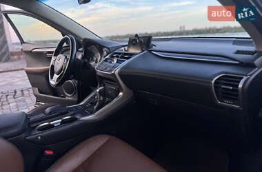 Внедорожник / Кроссовер Lexus NX 2015 в 