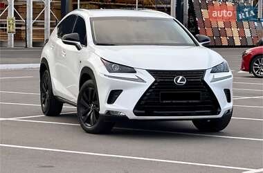 Позашляховик / Кросовер Lexus NX 2019 в 
