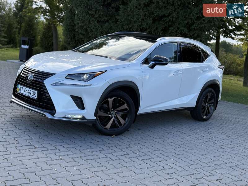 Позашляховик / Кросовер Lexus NX 2020 в Івано-Франківську