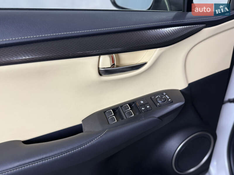 Внедорожник / Кроссовер Lexus NX 2020 в Одессе