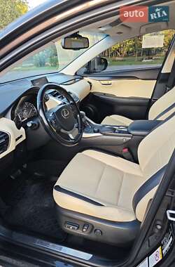 Внедорожник / Кроссовер Lexus NX 2015 в 