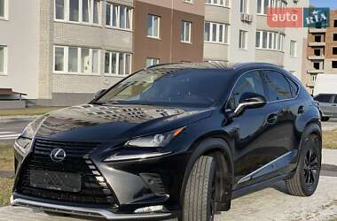 Позашляховик / Кросовер Lexus NX 2021 в 