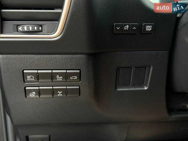 Внедорожник / Кроссовер Lexus NX 2020 в Киеве