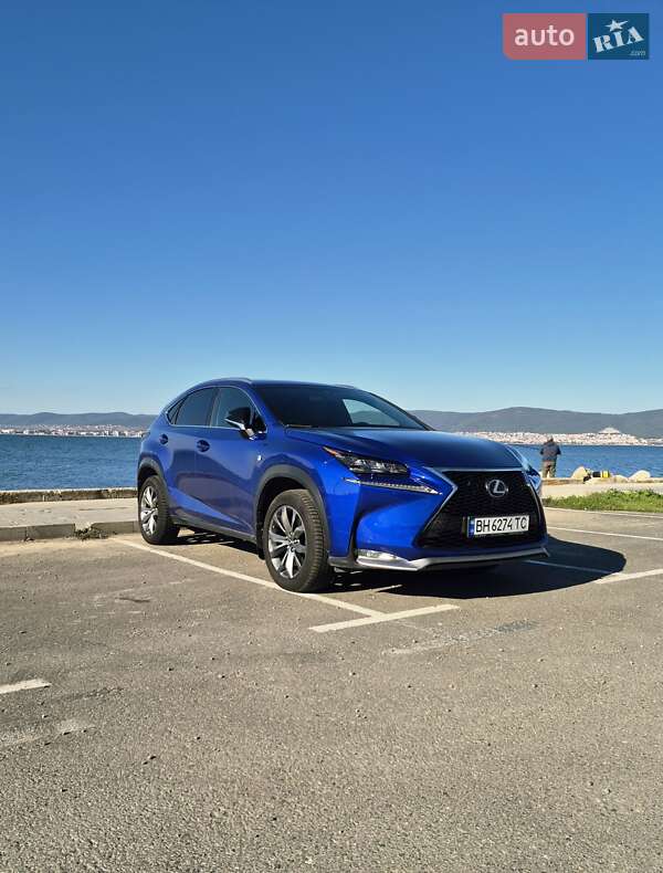 Позашляховик / Кросовер Lexus NX 2016 в 